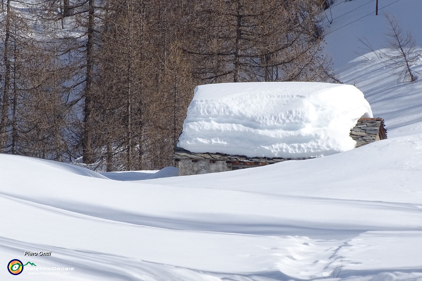 42 La Baita della Costa della Mersa ammantata di neve.JPG